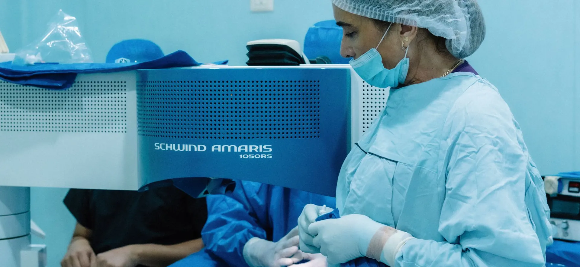 Eye Floaters Removal (Vitrectomy) in Turkey